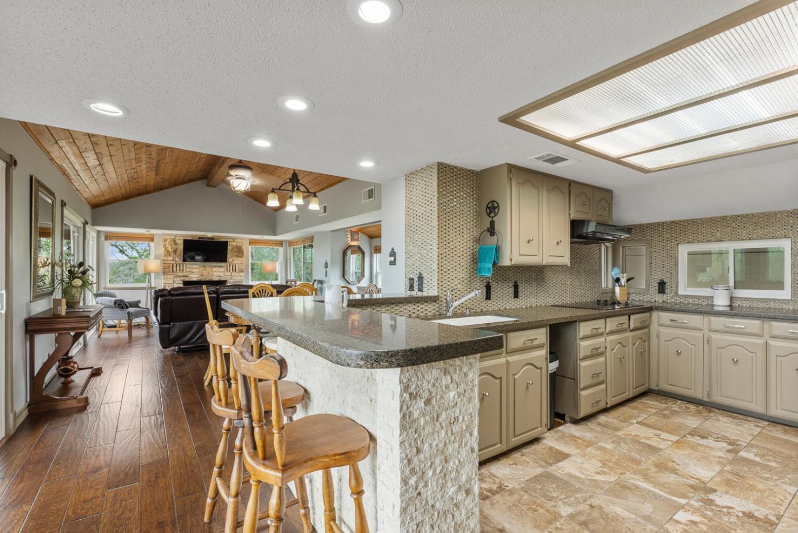 Wine Country Retreat - With A Lake View! Spicewood Extérieur photo