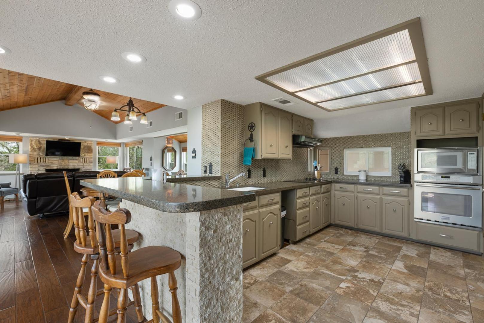Wine Country Retreat - With A Lake View! Spicewood Extérieur photo